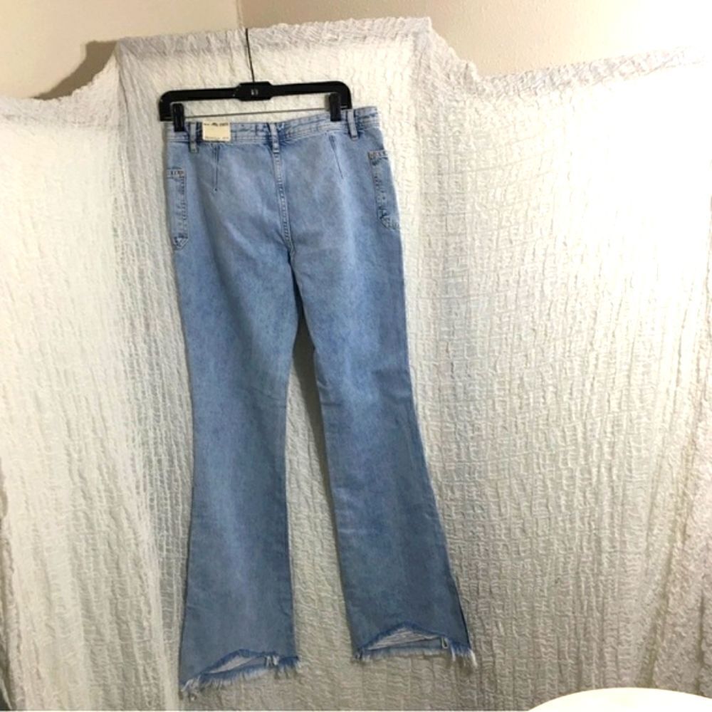 Free People- We The Free Izzy Flare Jeans Size 27 - Picture 3 of 11